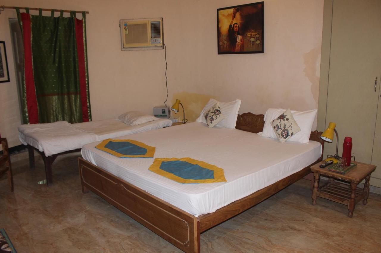 ורנאסי Cozy Inn מראה חיצוני תמונה