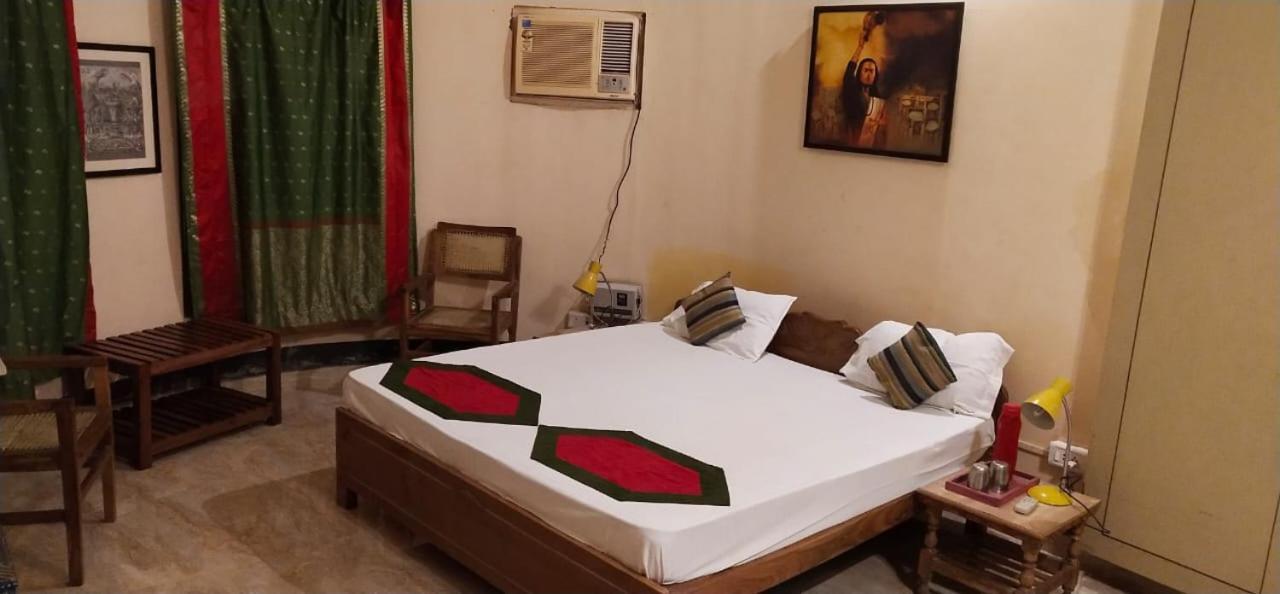 ורנאסי Cozy Inn מראה חיצוני תמונה