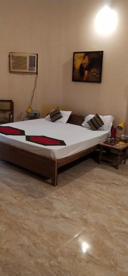 ורנאסי Cozy Inn מראה חיצוני תמונה