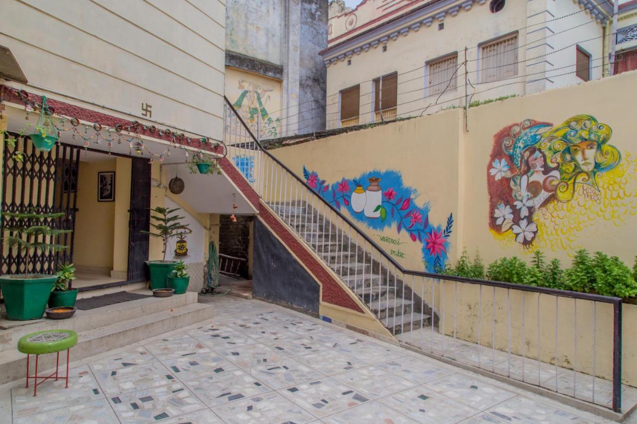 ורנאסי Cozy Inn מראה חיצוני תמונה